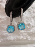 Ohrringe mit blauen Zirkonia Stein